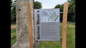 Berlin Wall in Schermbeck Dämmerwald